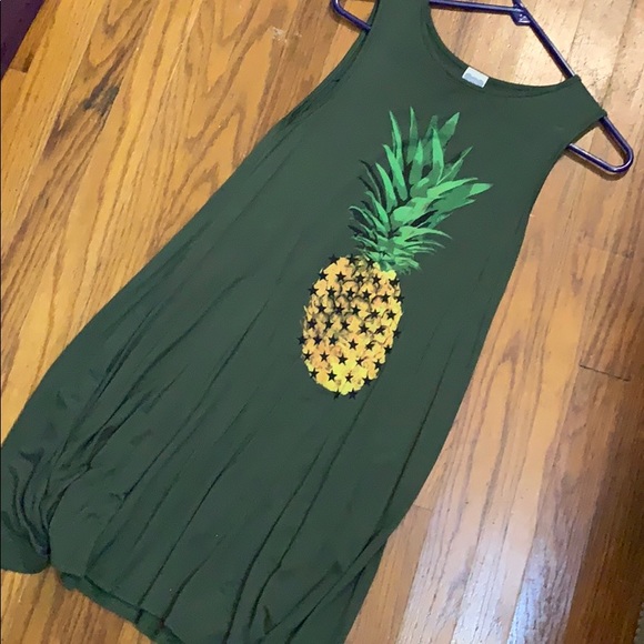 Pineapple Dress  🍍 - Picture 3 of 6